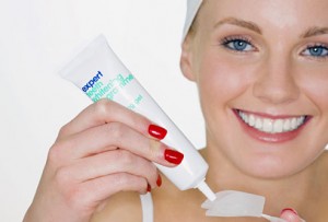 4Teeth whitening equate to bleaching teeth